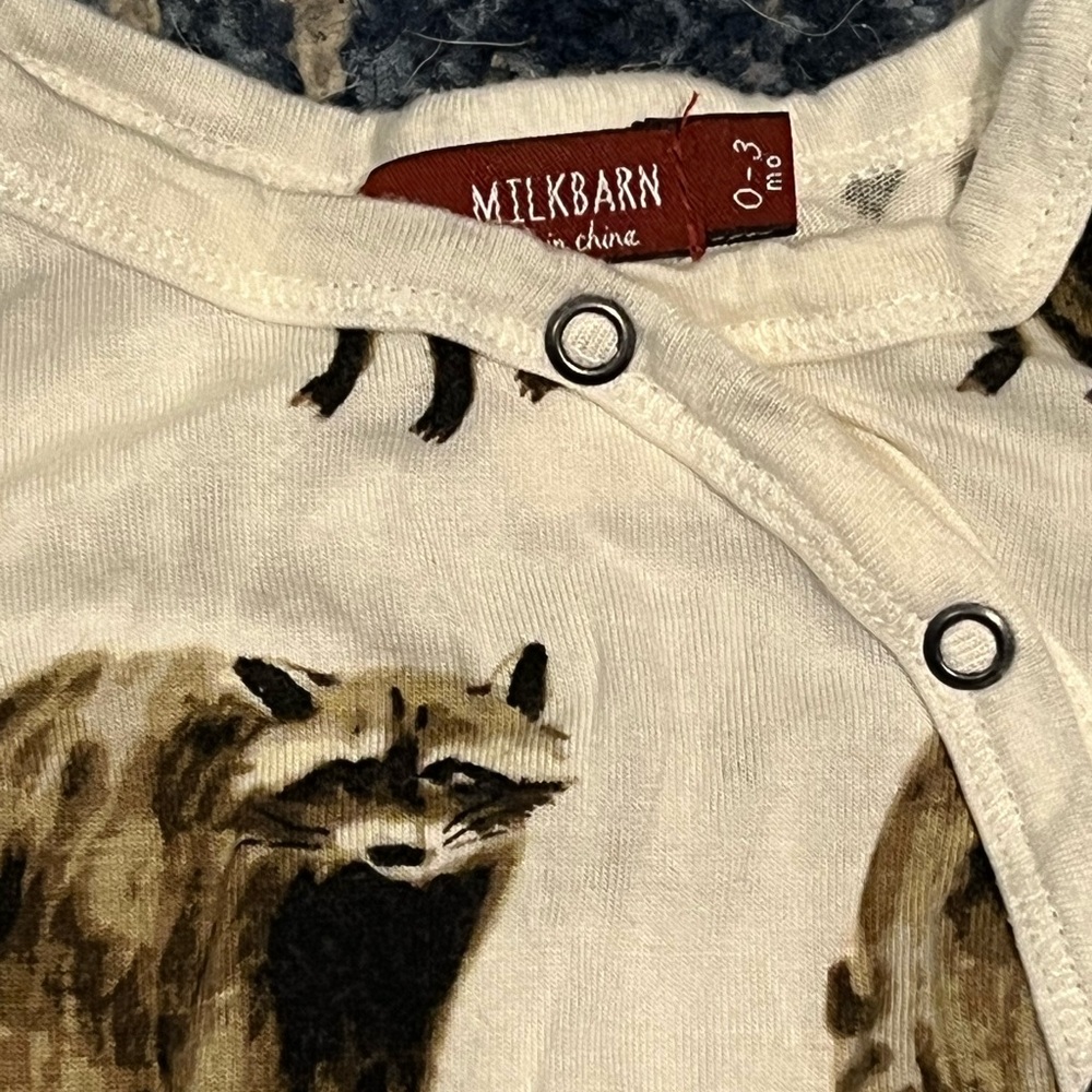 Milkbarn raccoon bodysuit 0-3m